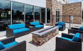 Fairfield Inn & Suites By Marriott Orlando East/Ucf Area